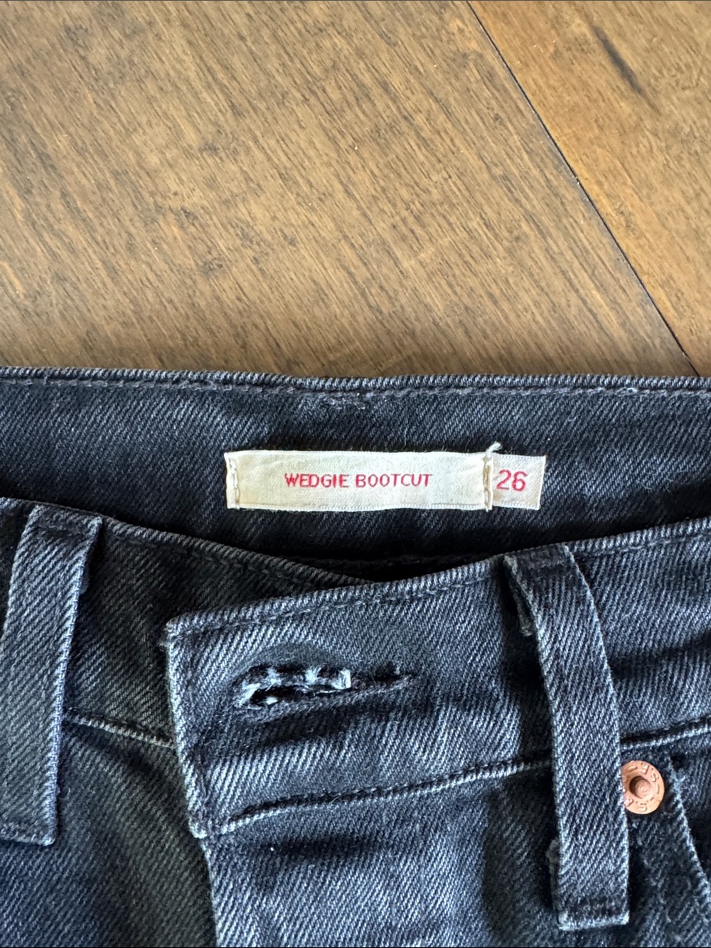 Levi’s Wedgie Bootcut Black size 26 - Picture 2 of 4